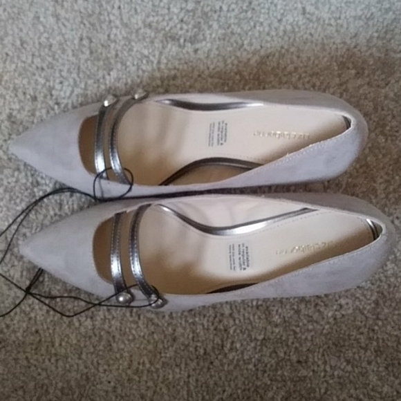 Shoe - Picture 5 of 8